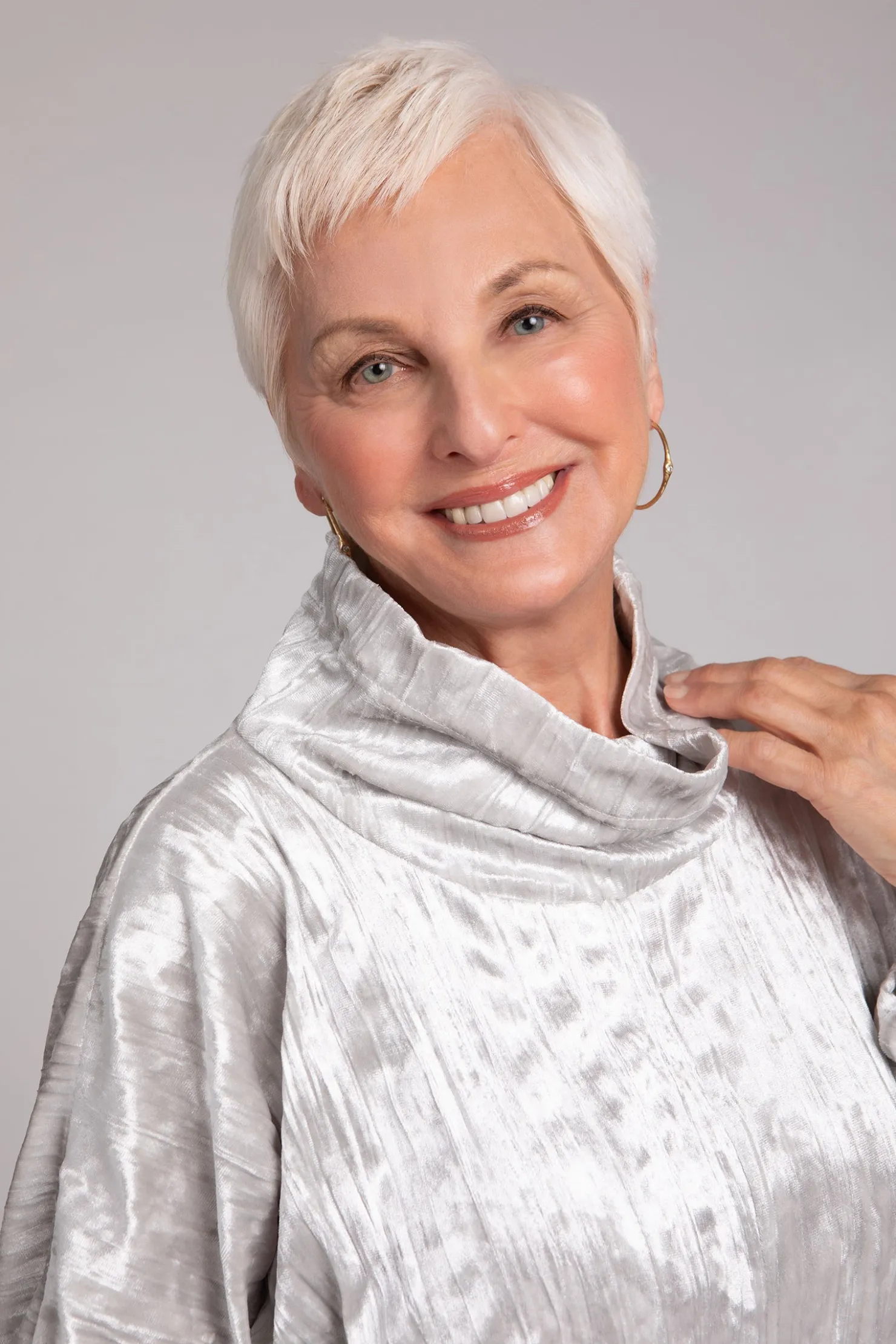 Sympli Tops>Crinkle Velvet Funnel Neck Top Cashew