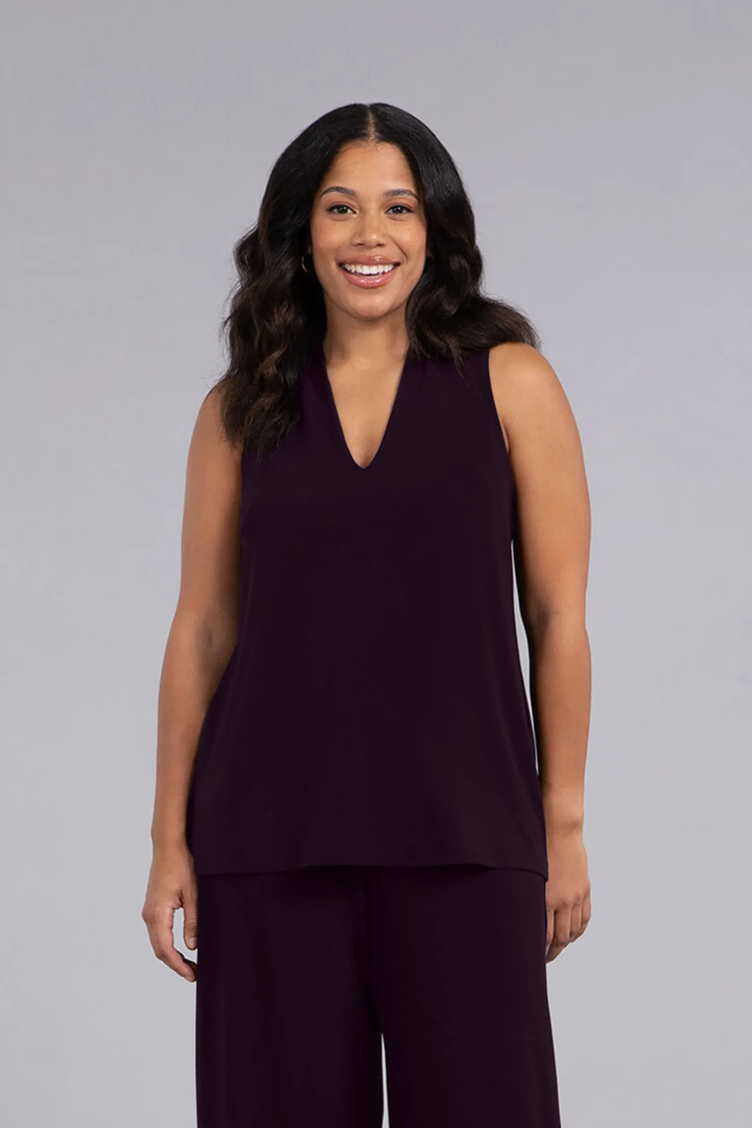 Sympli Tops>Deep V Trapeze Tank Currant