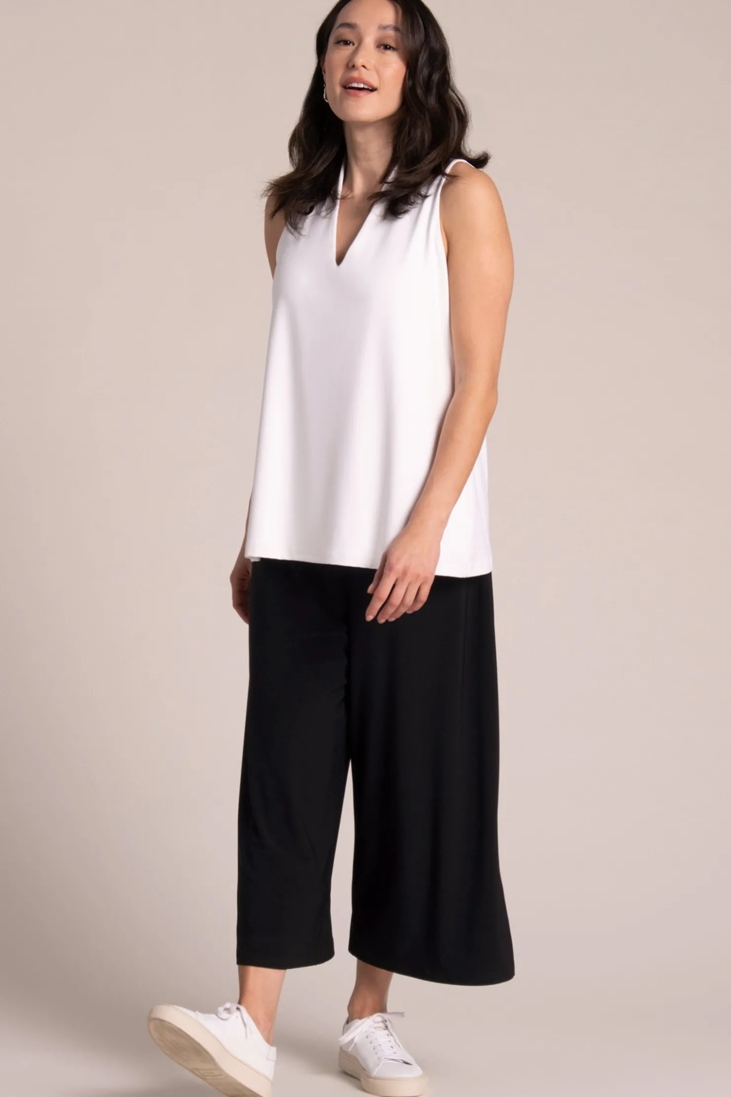 Sympli Tops>Deep V Trapeze Tank White
