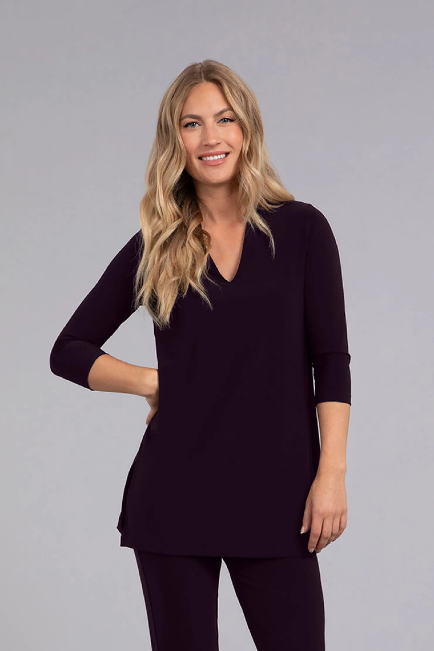 Sympli Tops>Deep V Tunic Currant