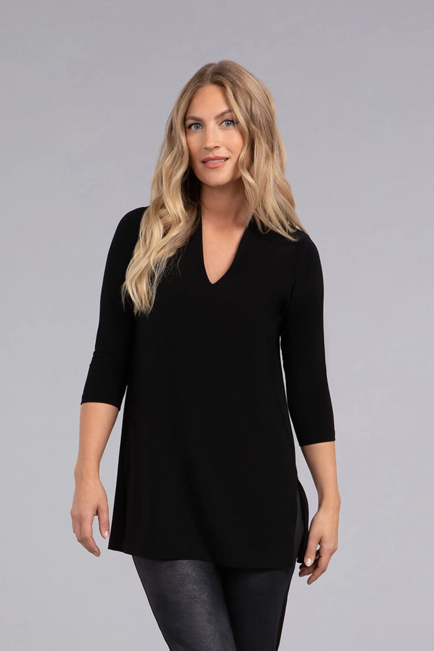 Sympli Tops>Deep V Tunic Black