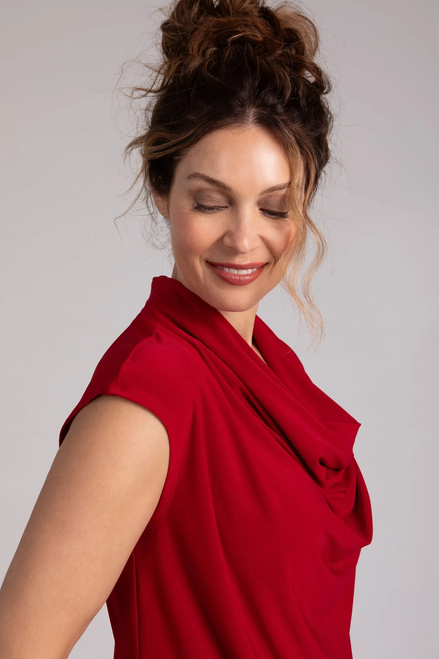 Sympli Tops>Draped Cowl Top Red