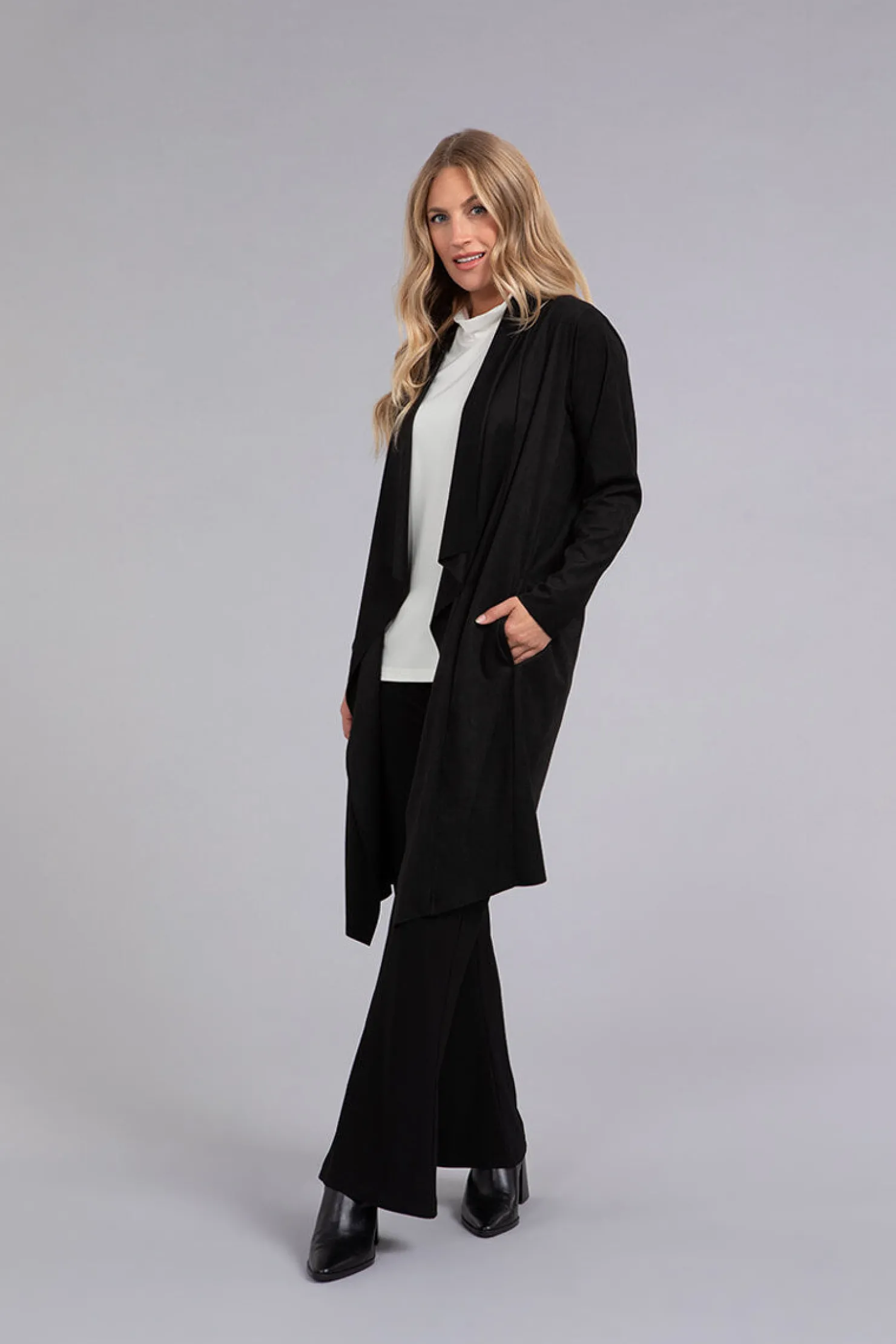 Sympli Sweaters & Cardigans>Faux Suede Key Cardigan Long Black