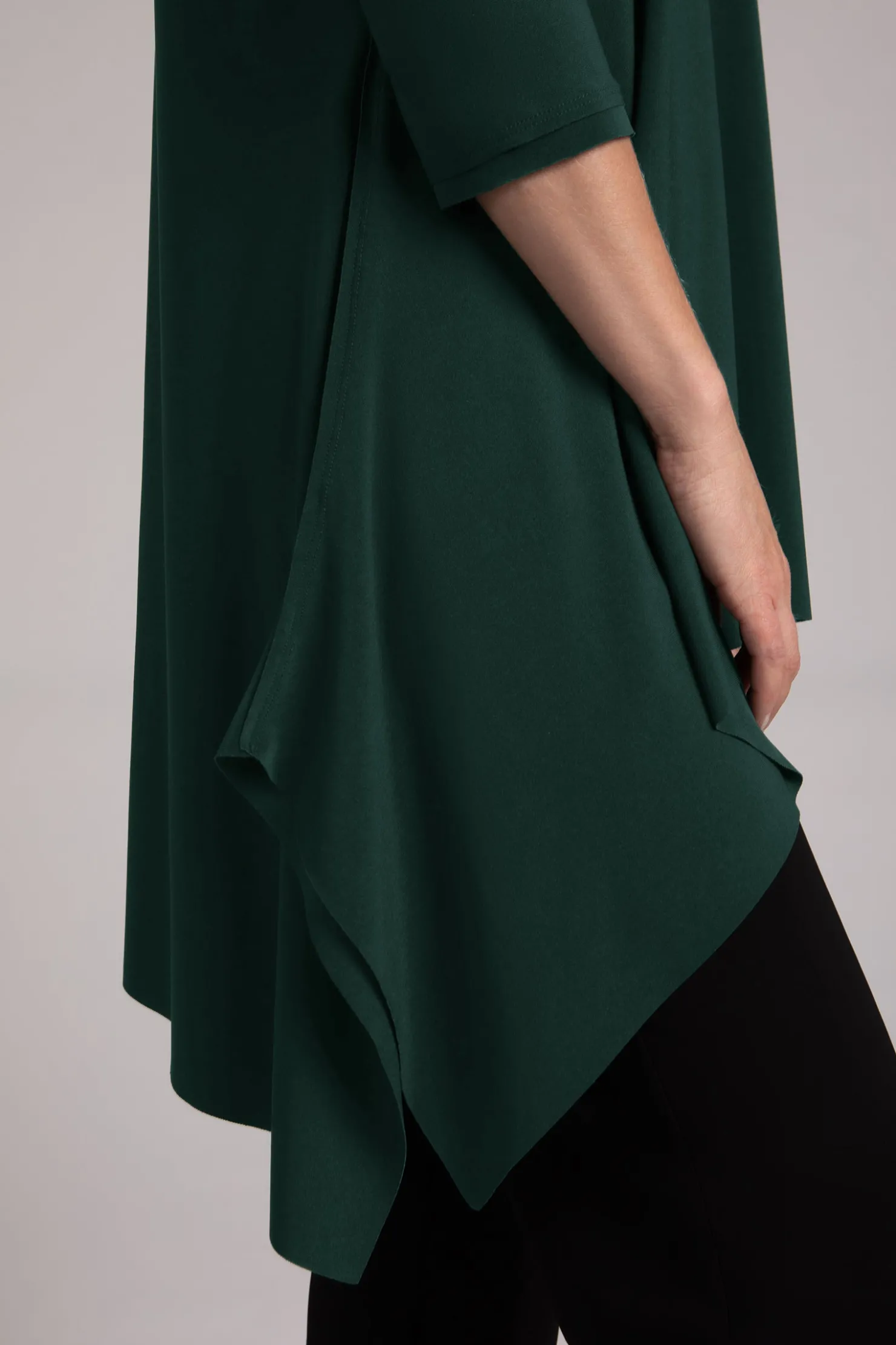 Sympli Tops>Flounce Boomerang Tunic Evergreen