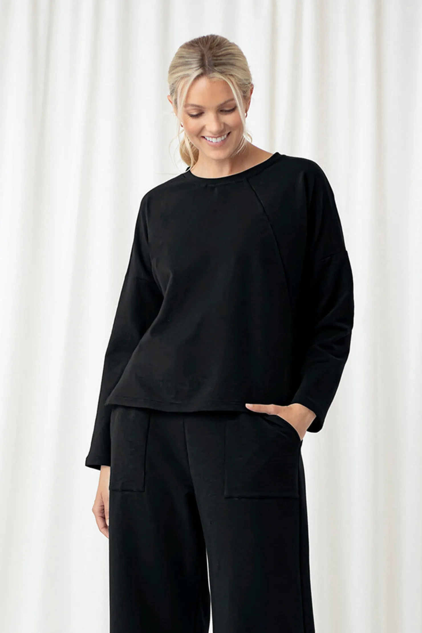 Sympli Tops>French Terry Pullover Black