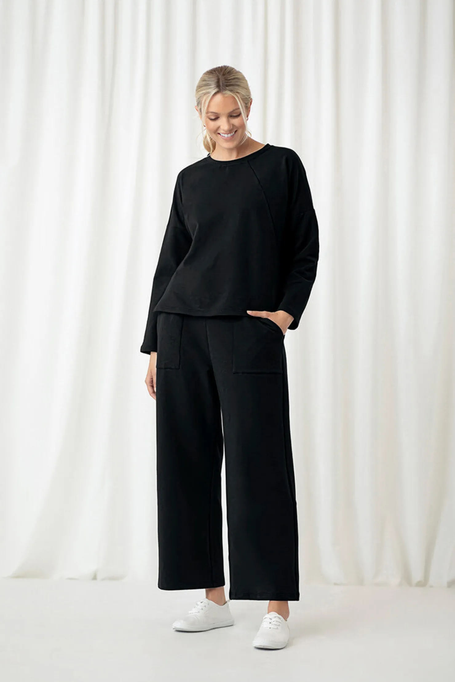 Sympli Tops>French Terry Pullover Black