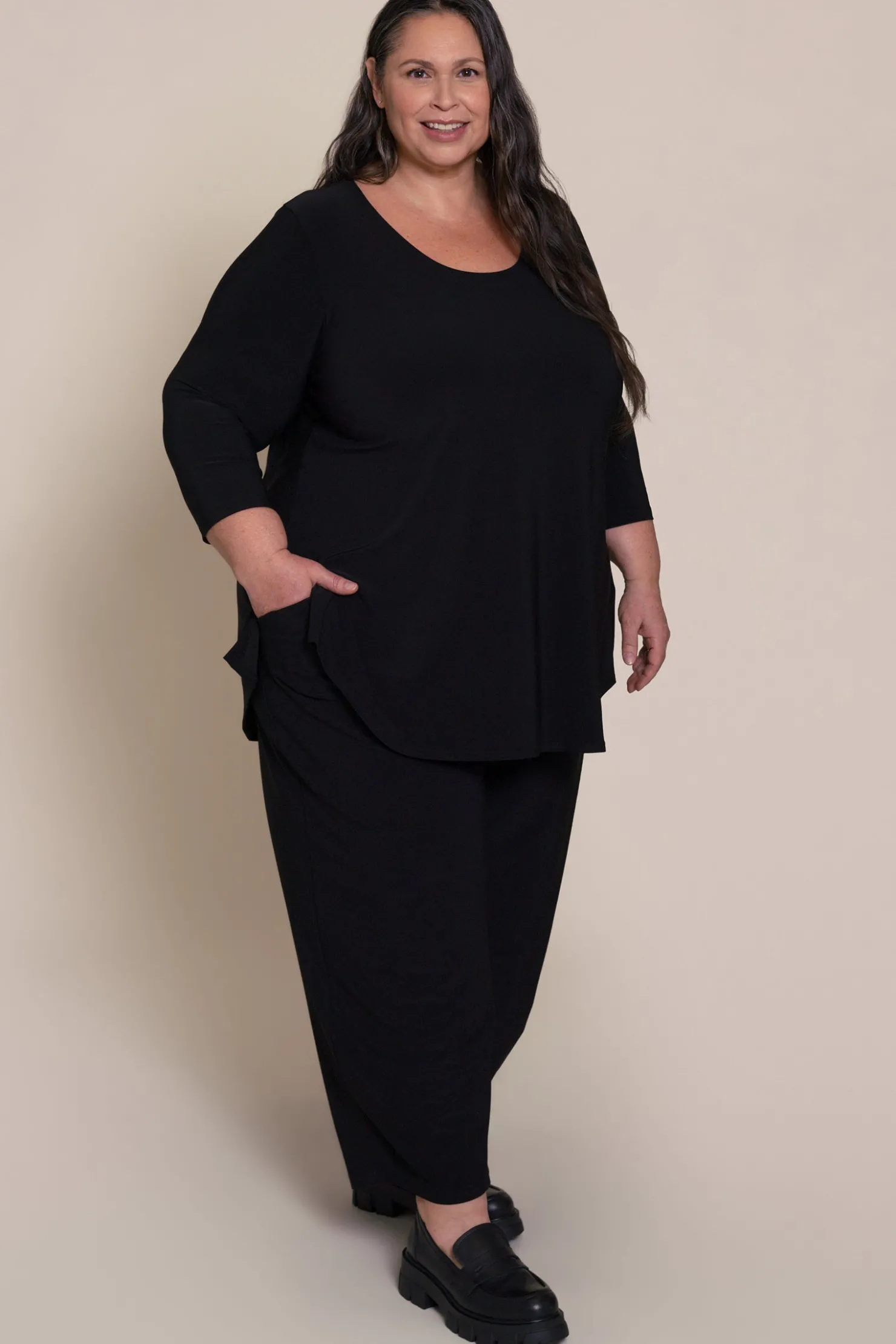 Sympli Tops>Go To Classic T-shirt Relax 3/4 Sleeve Plus Black