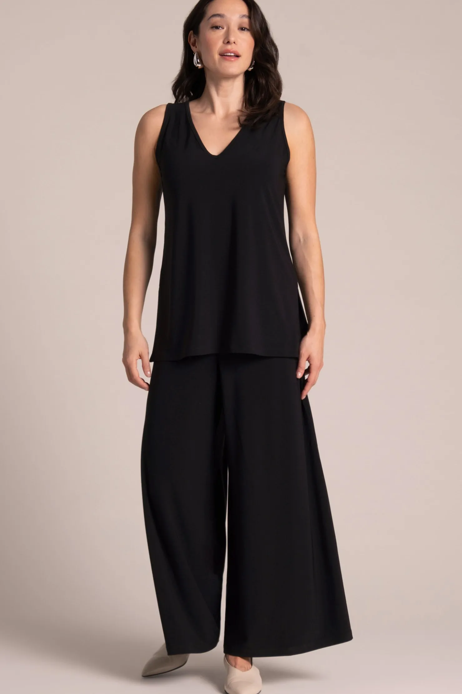 Sympli Tops>Go To V-Neck Tank Relax Black