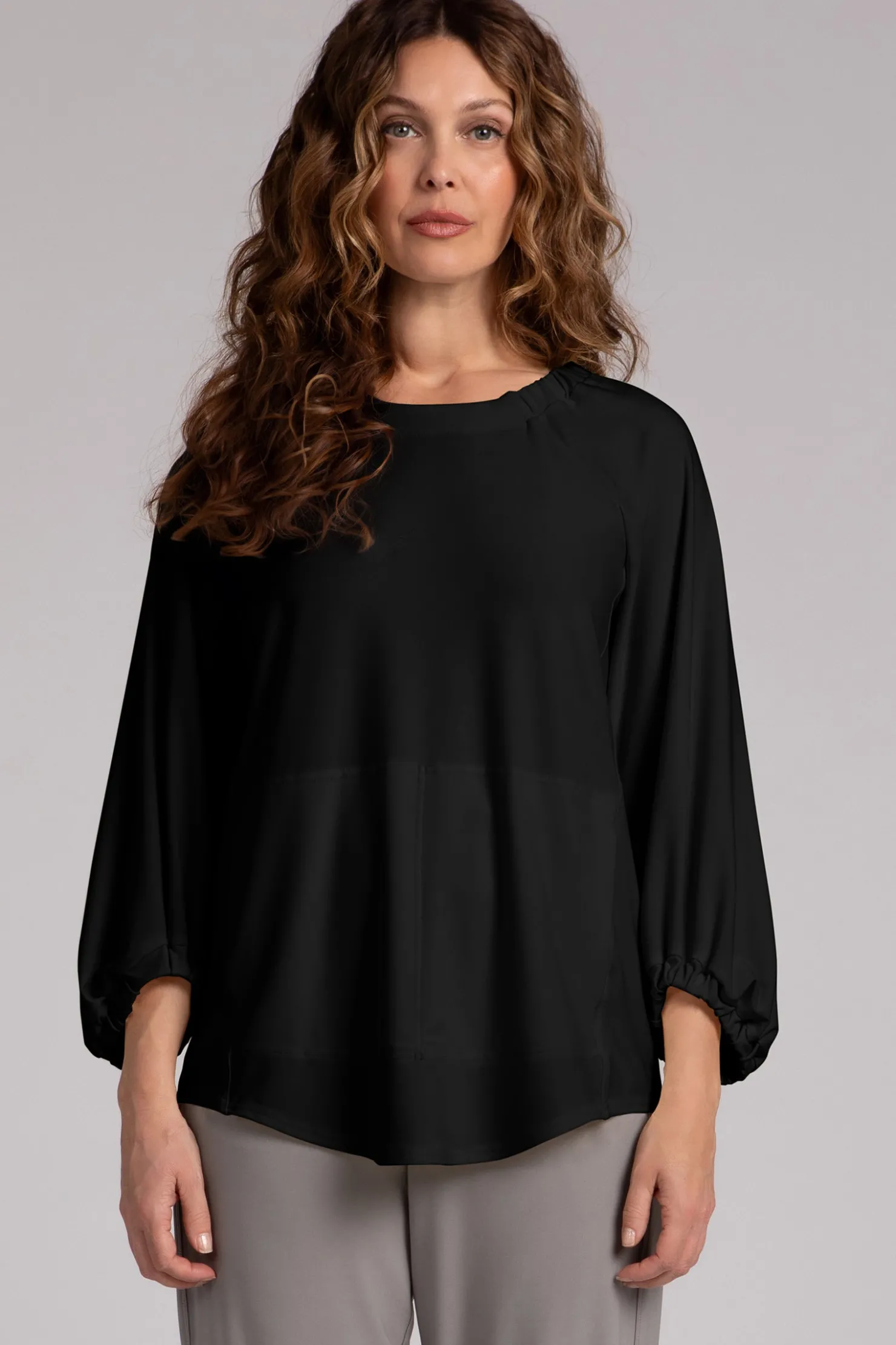 Sympli Tops>Move Pullover with Elastic Cuff Black