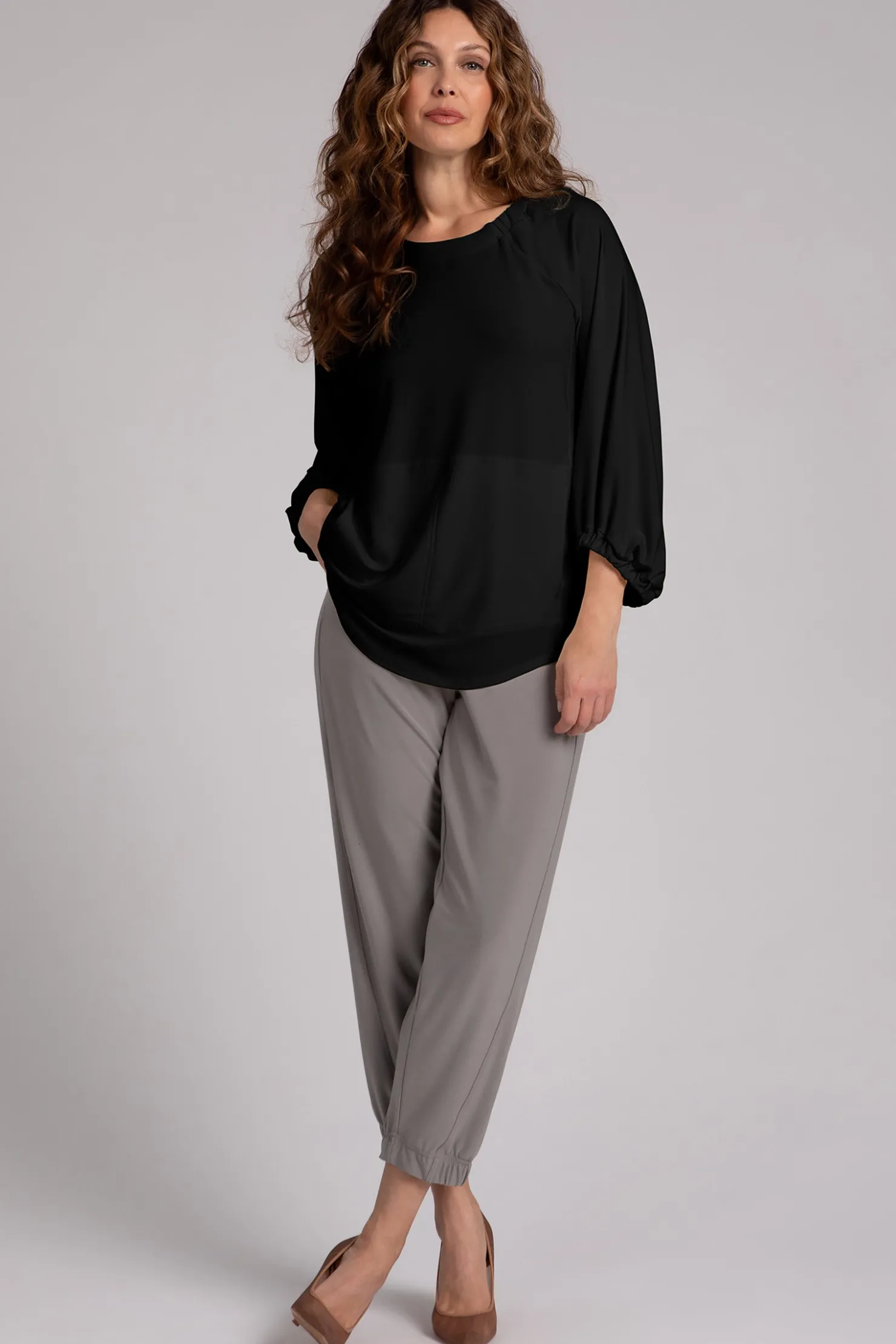 Sympli Tops>Move Pullover with Elastic Cuff Black