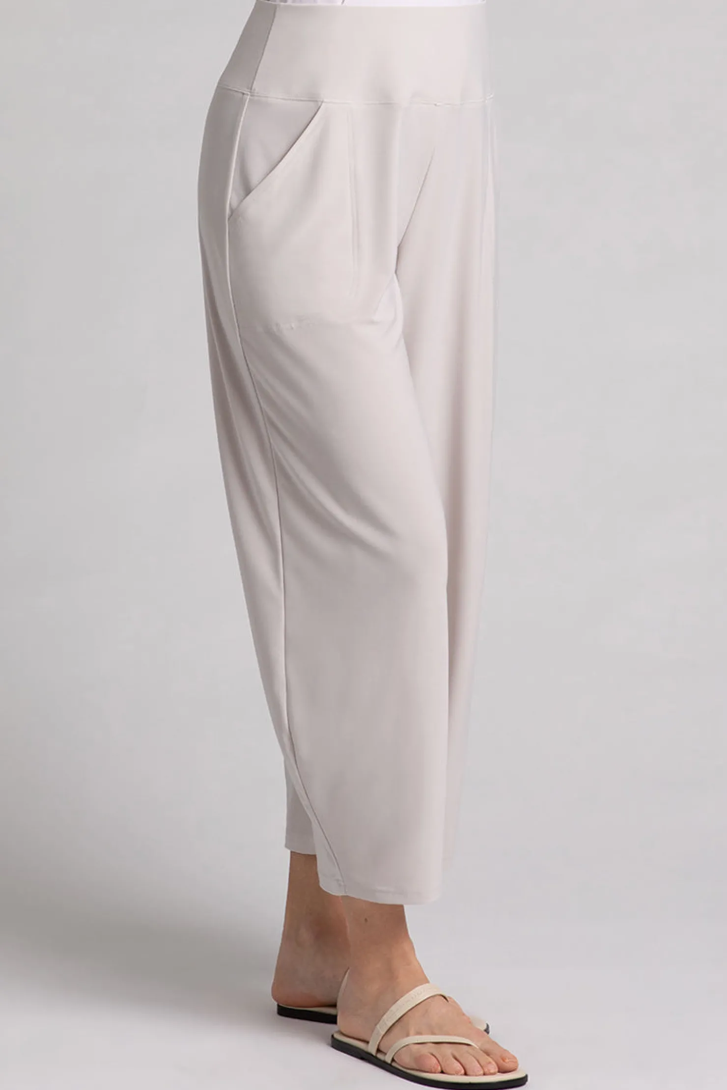 Sympli Bottoms>Narrow Lantern Pant Cashew