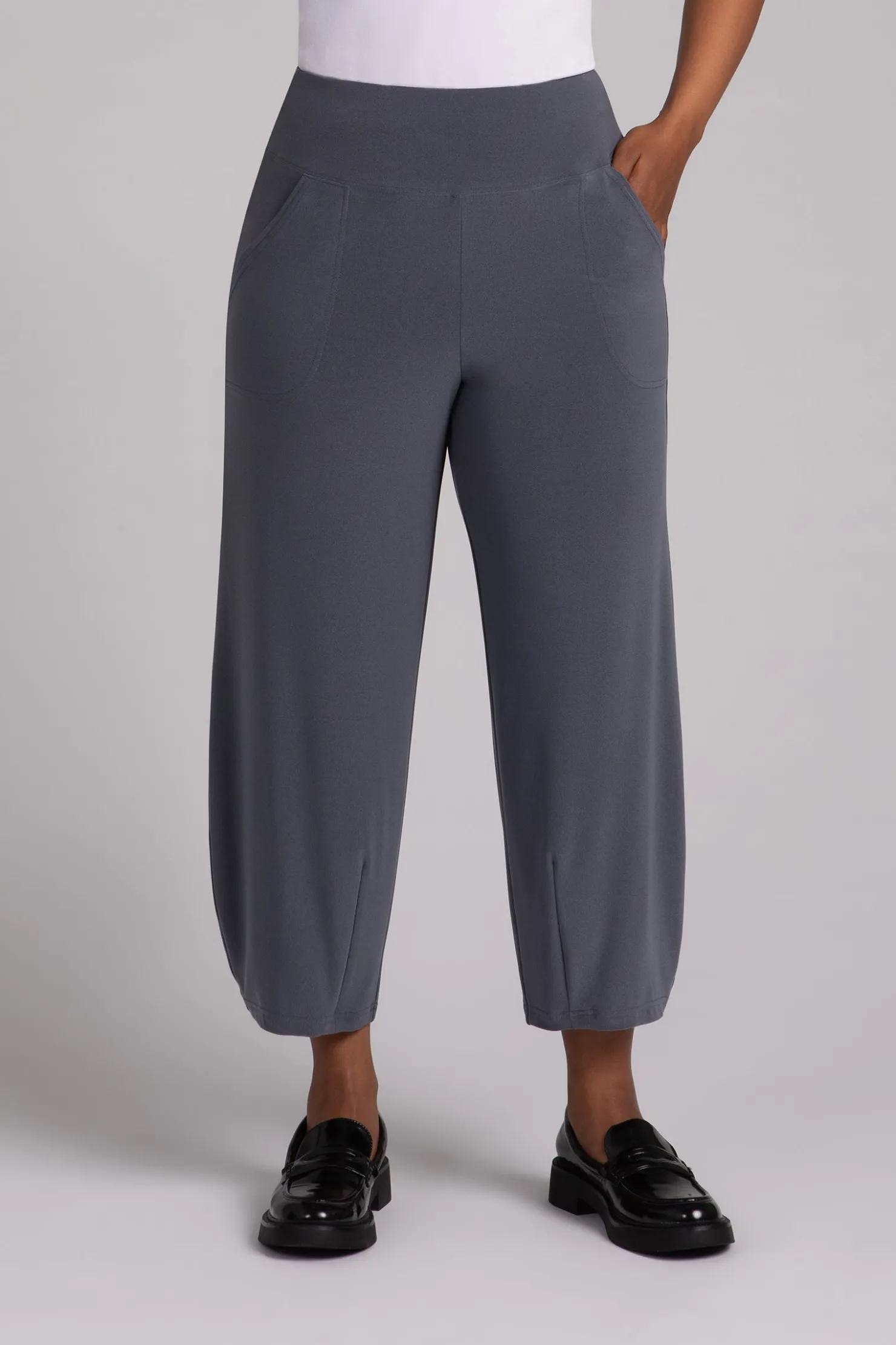 Sympli Bottoms>Narrow Lantern Pant MelangeGunmetal