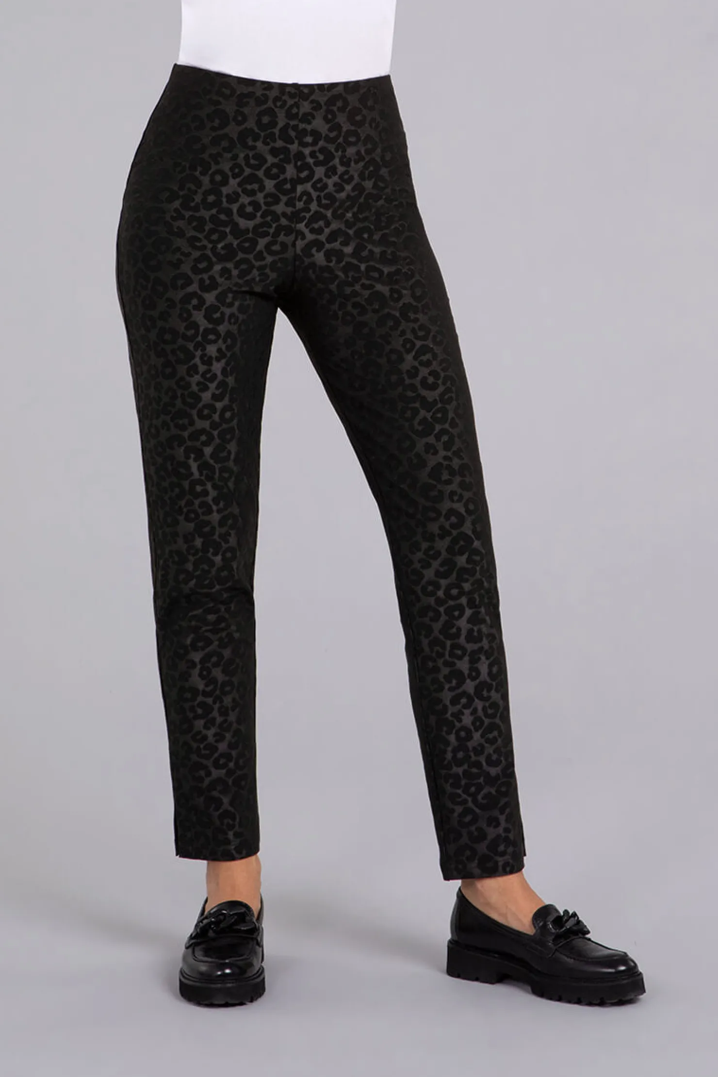 Sympli Bottoms>Narrow Pant Midi BlackAnimalEmboss