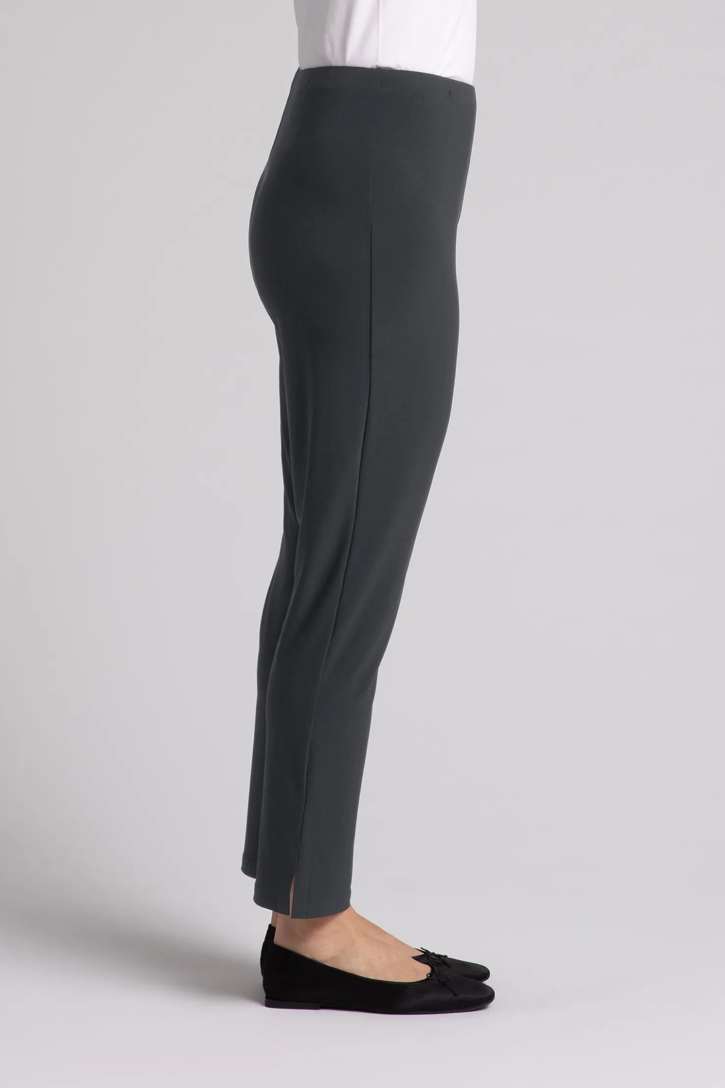 Sympli Bottoms>Narrow Pant Midi Graphite