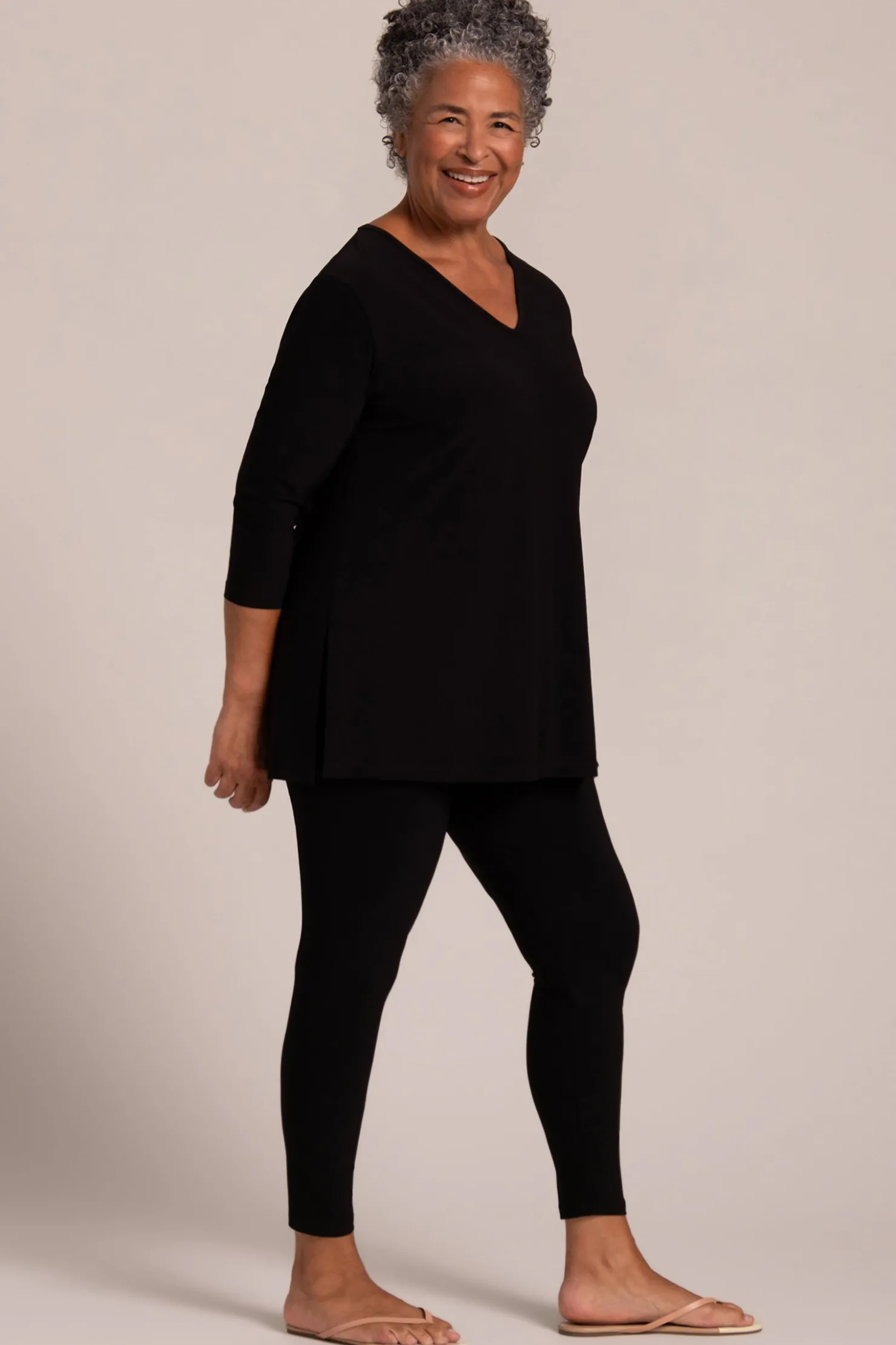 Sympli Tops>Nu Ideal V-Neck Tunic Black