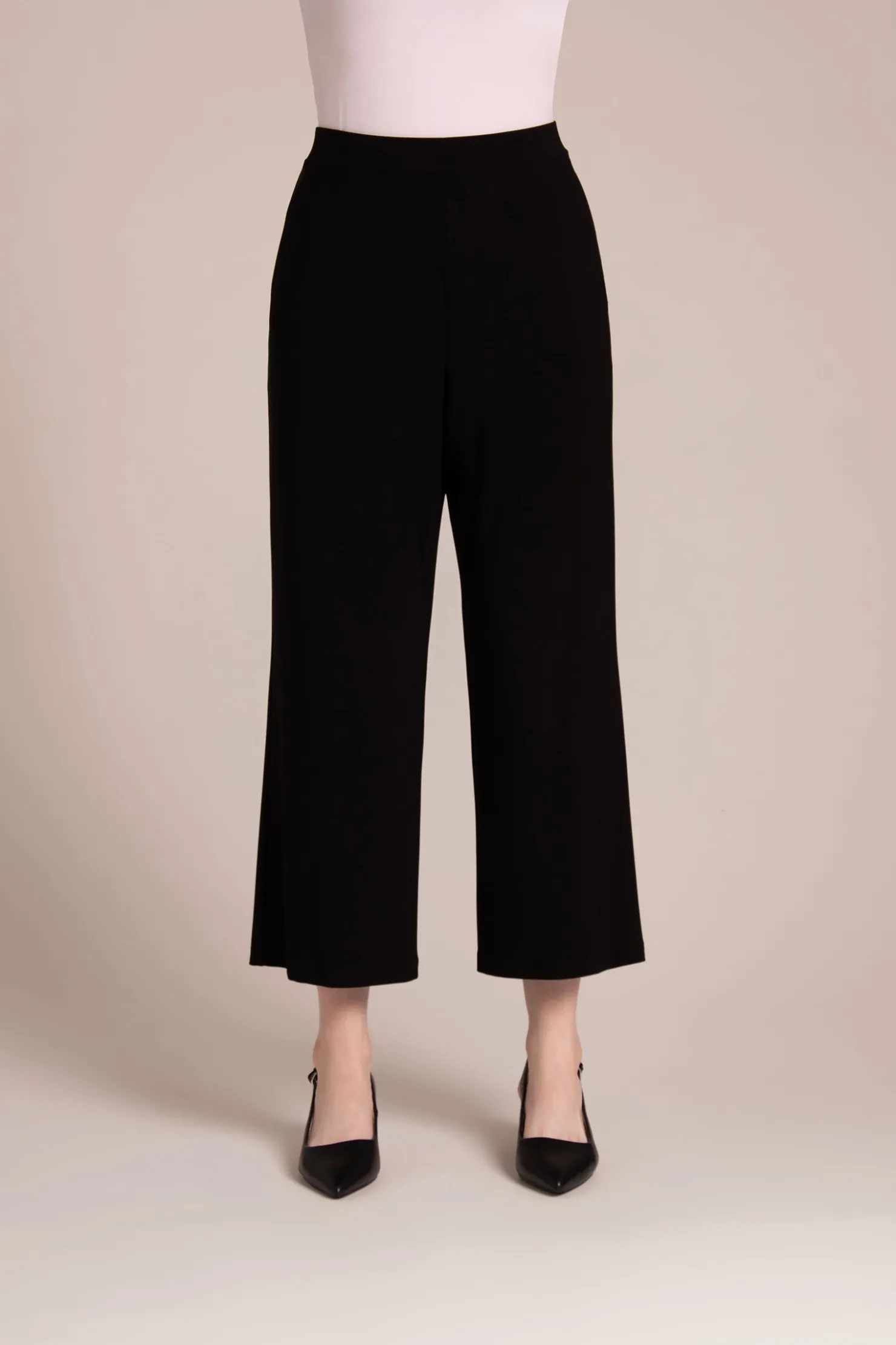 Sympli Bottoms>Nu Straight Leg Crop Black