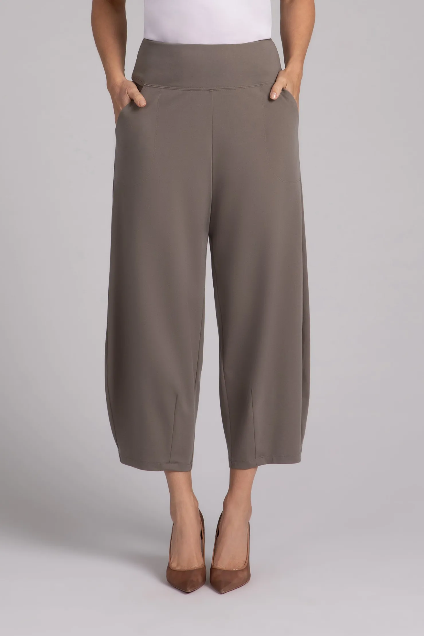 Sympli Bottoms>Ponte Narrow Lantern Pant Taupe