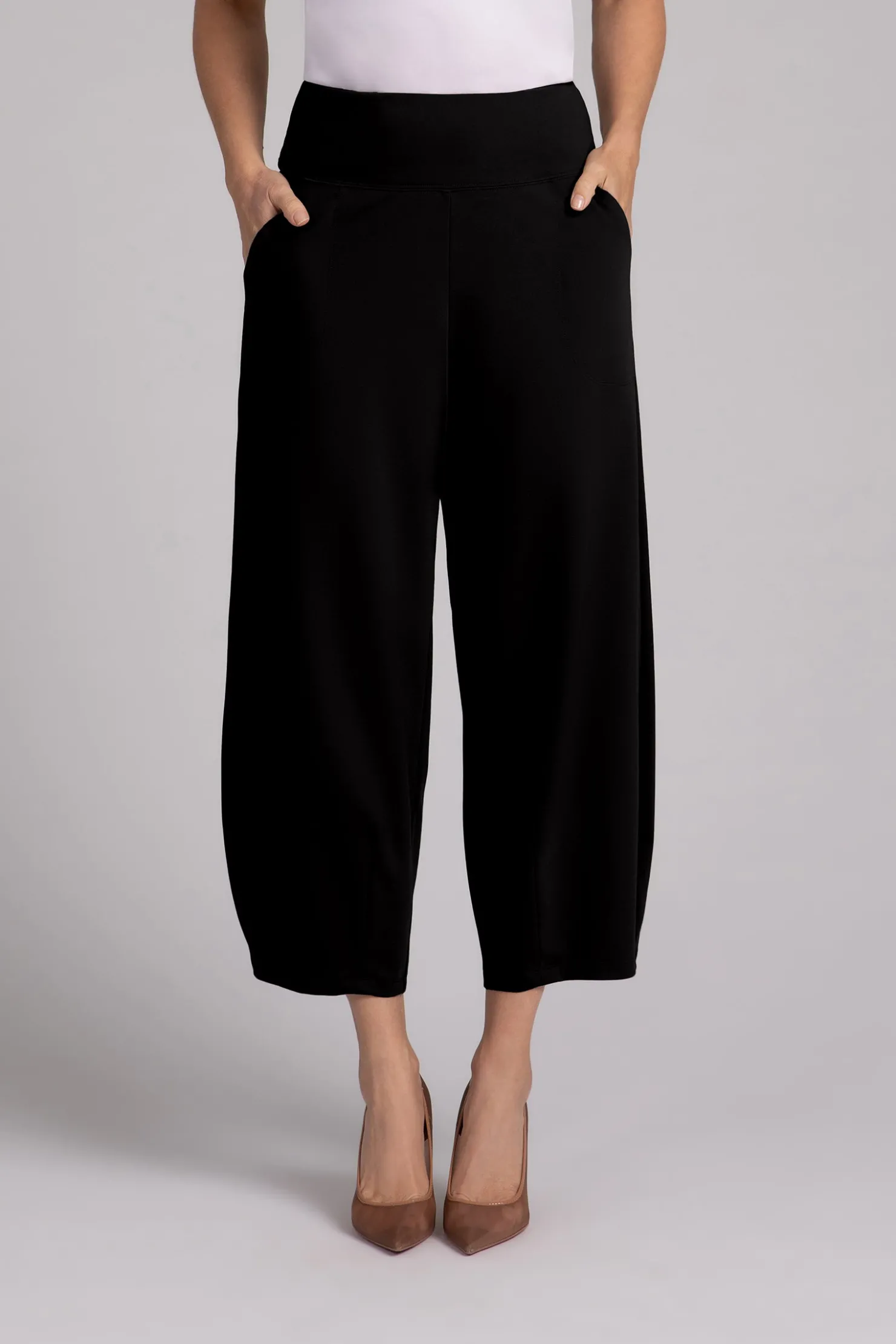 Sympli Bottoms>Ponte Narrow Lantern Pant Black
