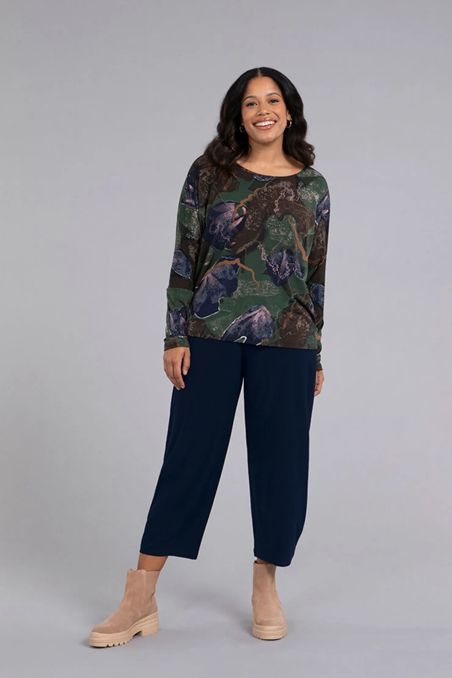 Sympli Tops>Reversible Cinch Top AbstractFloral