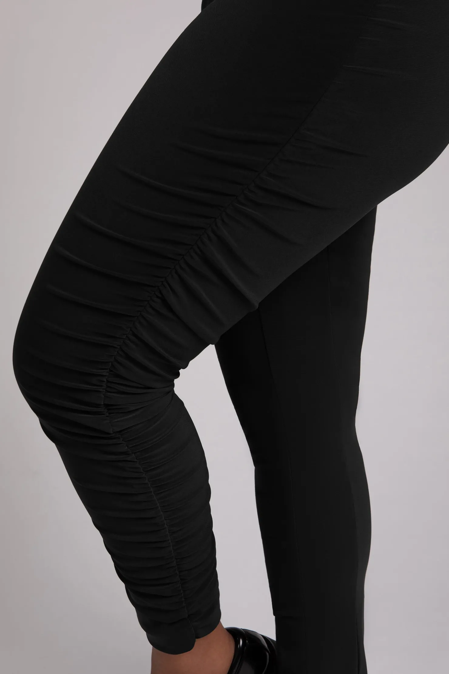 Sympli Bottoms>Ruched Skinny Pant Black
