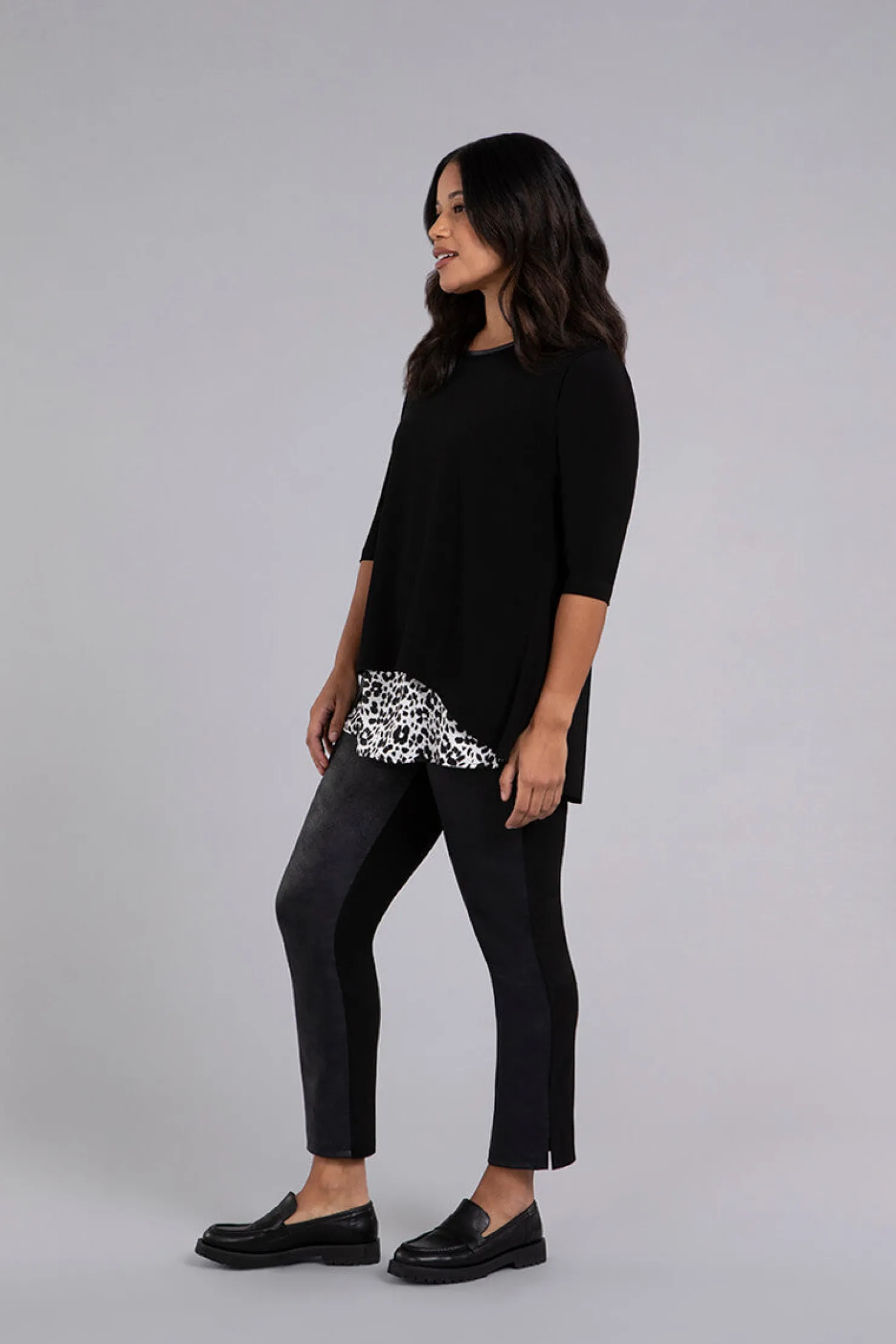 Sympli Tops>Satin Split Back Top AnimalFloral