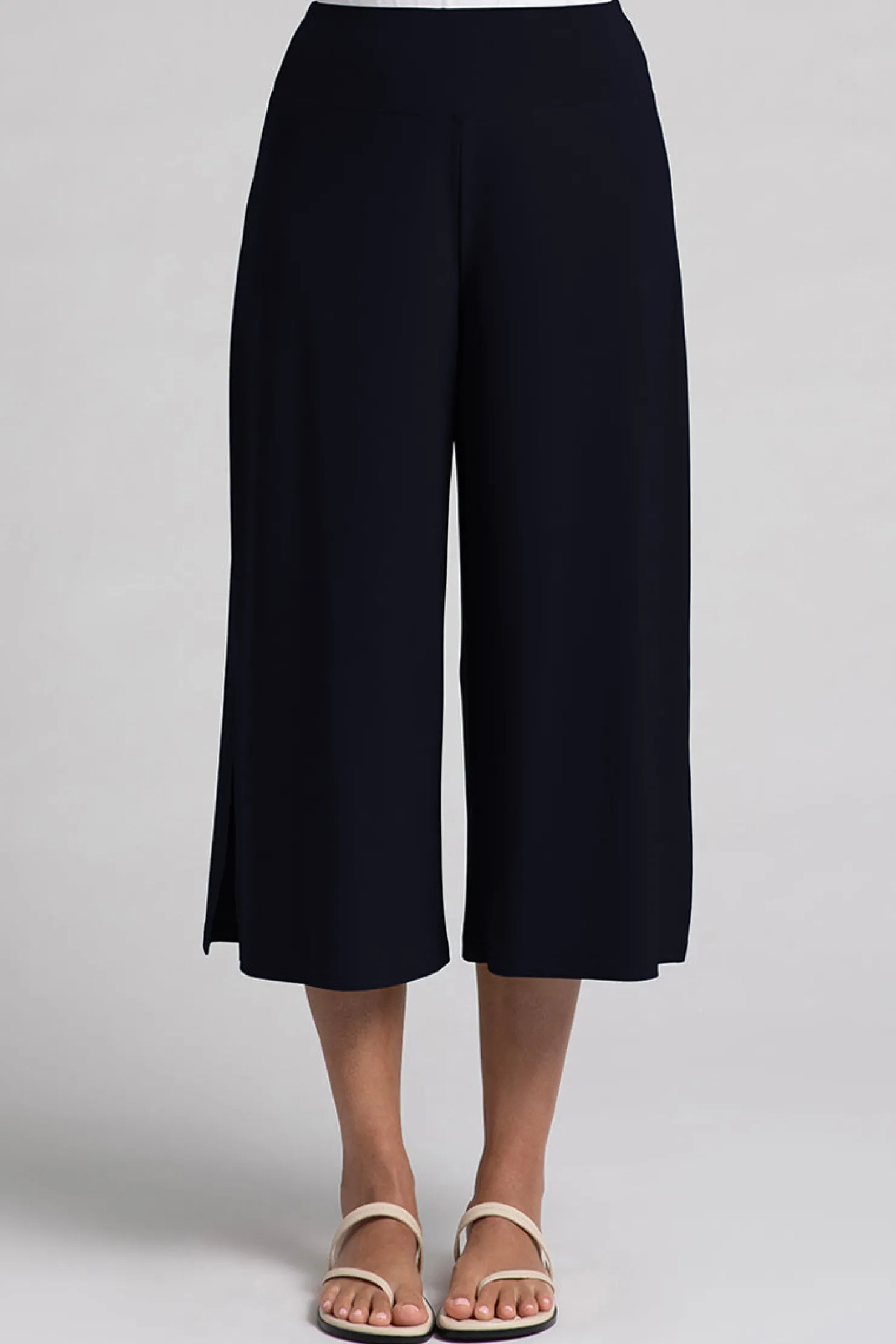 Sympli Bottoms>Side Slit Wide Capri Navy