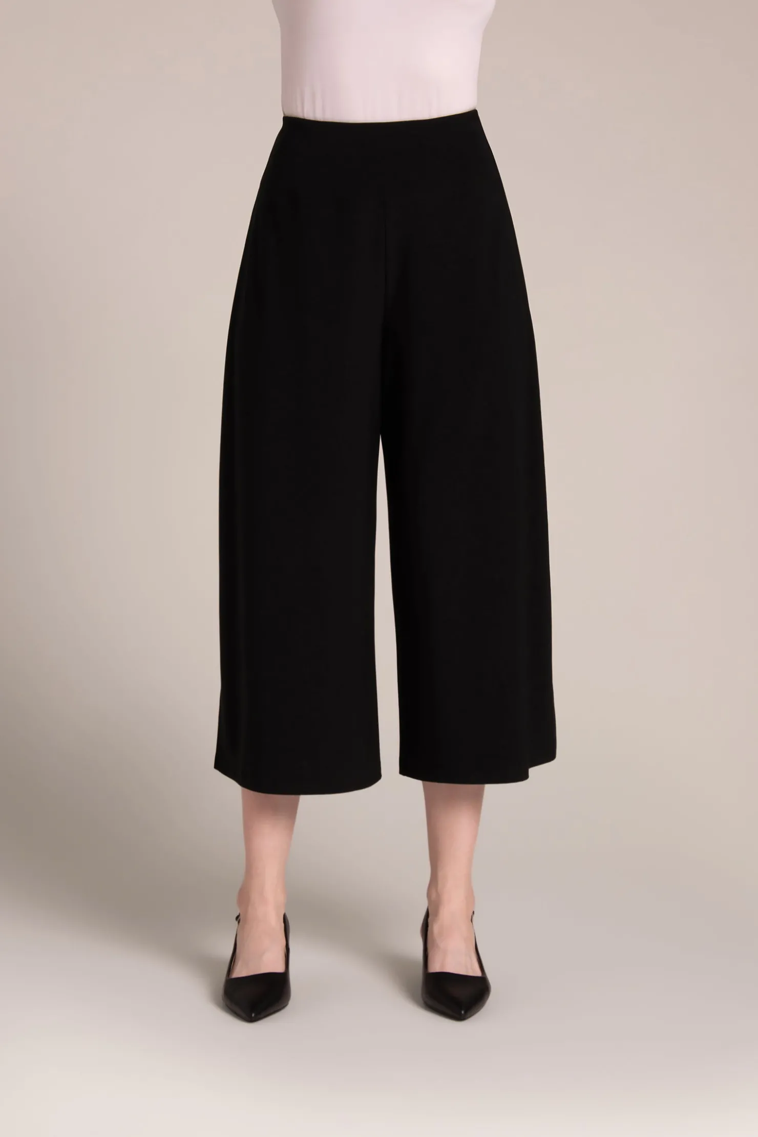 Sympli Bottoms>Side Slit Wide Capri Black