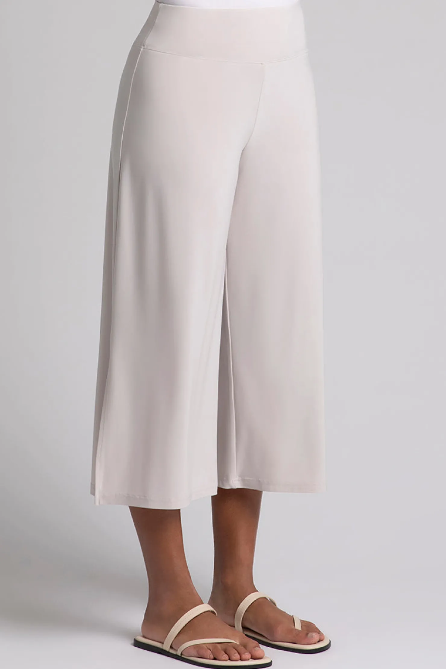 Sympli Bottoms>Side Slit Wide Capri Cashew