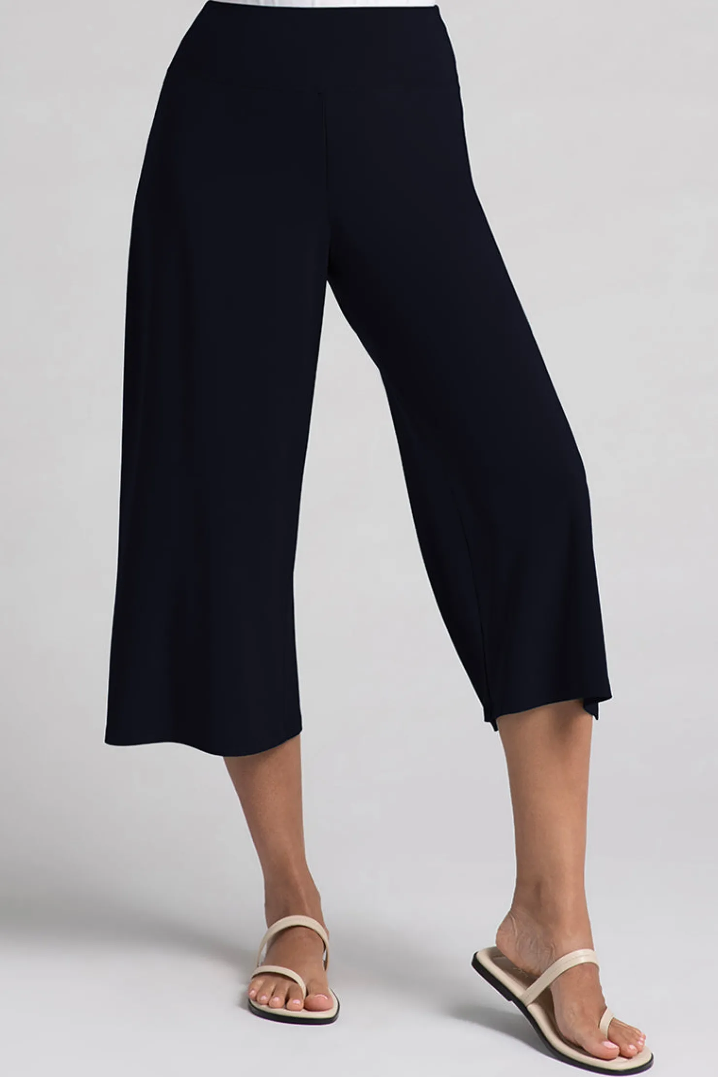 Sympli Bottoms>Side Slit Wide Capri Navy