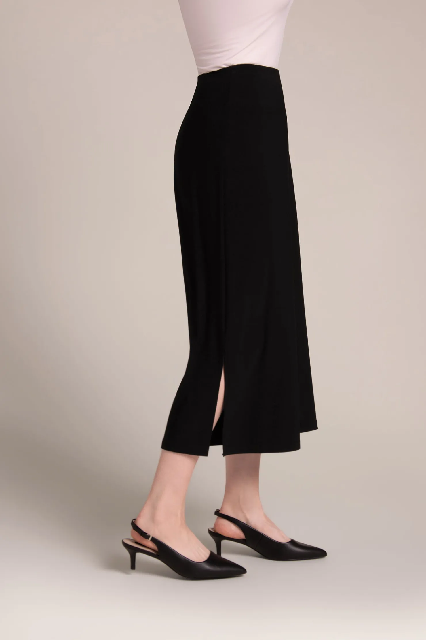 Sympli Bottoms>Side Slit Wide Capri Black