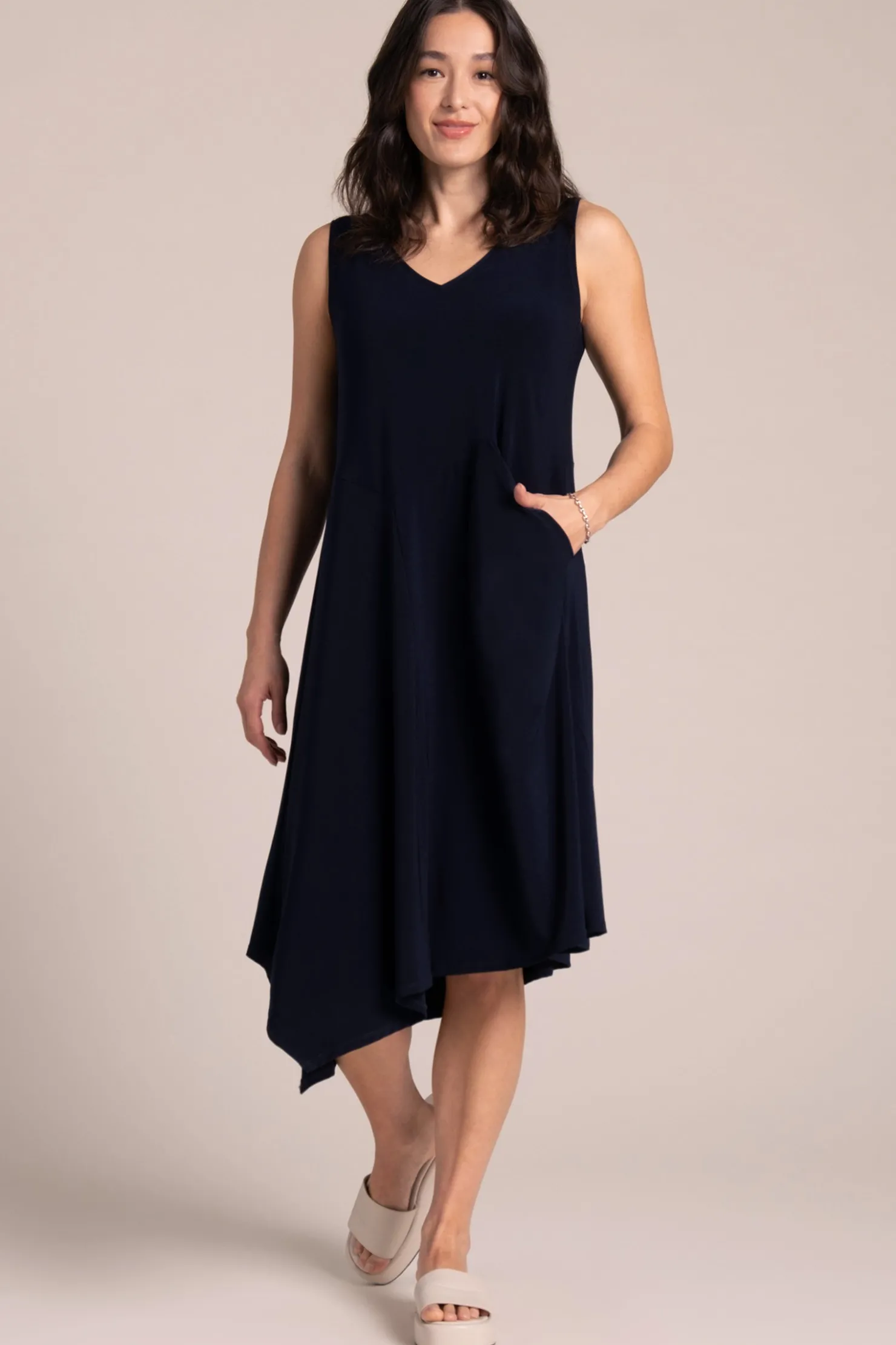 Sympli Dresses>Sleeveless Slant Pocket Dress Navy