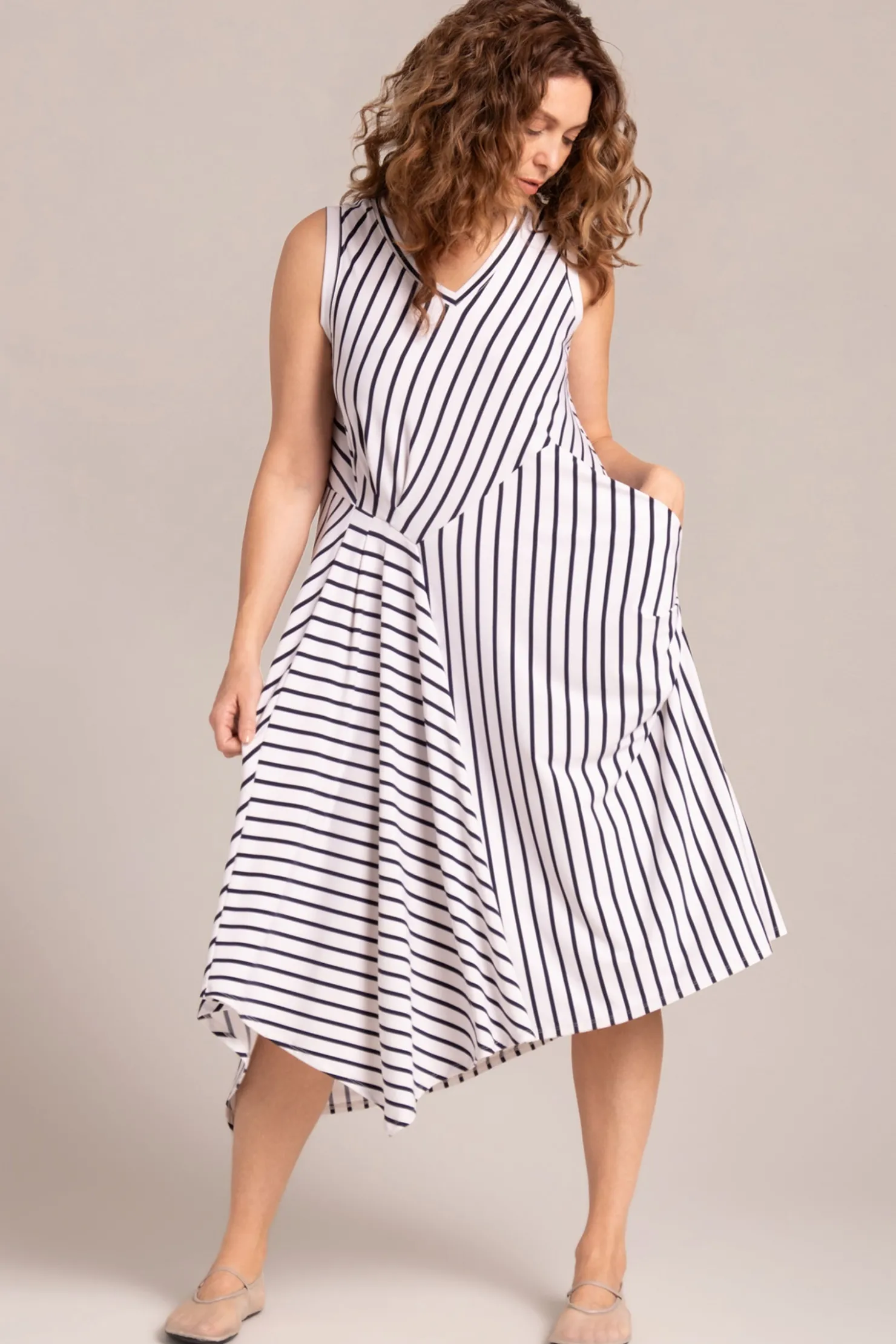 Sympli Dresses>Sleeveless Slant Pocket Dress NavyStripe