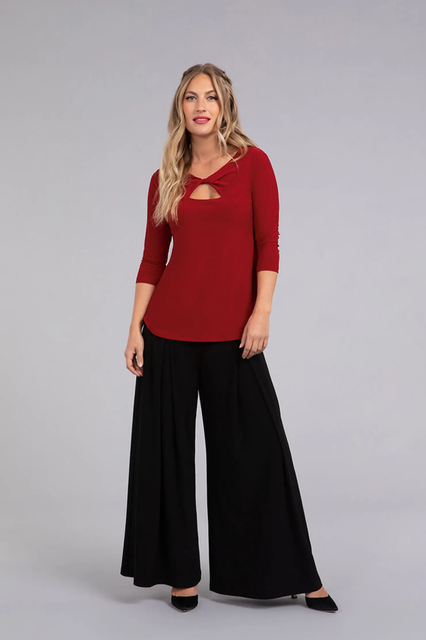 Sympli Tops>Twist Top Red