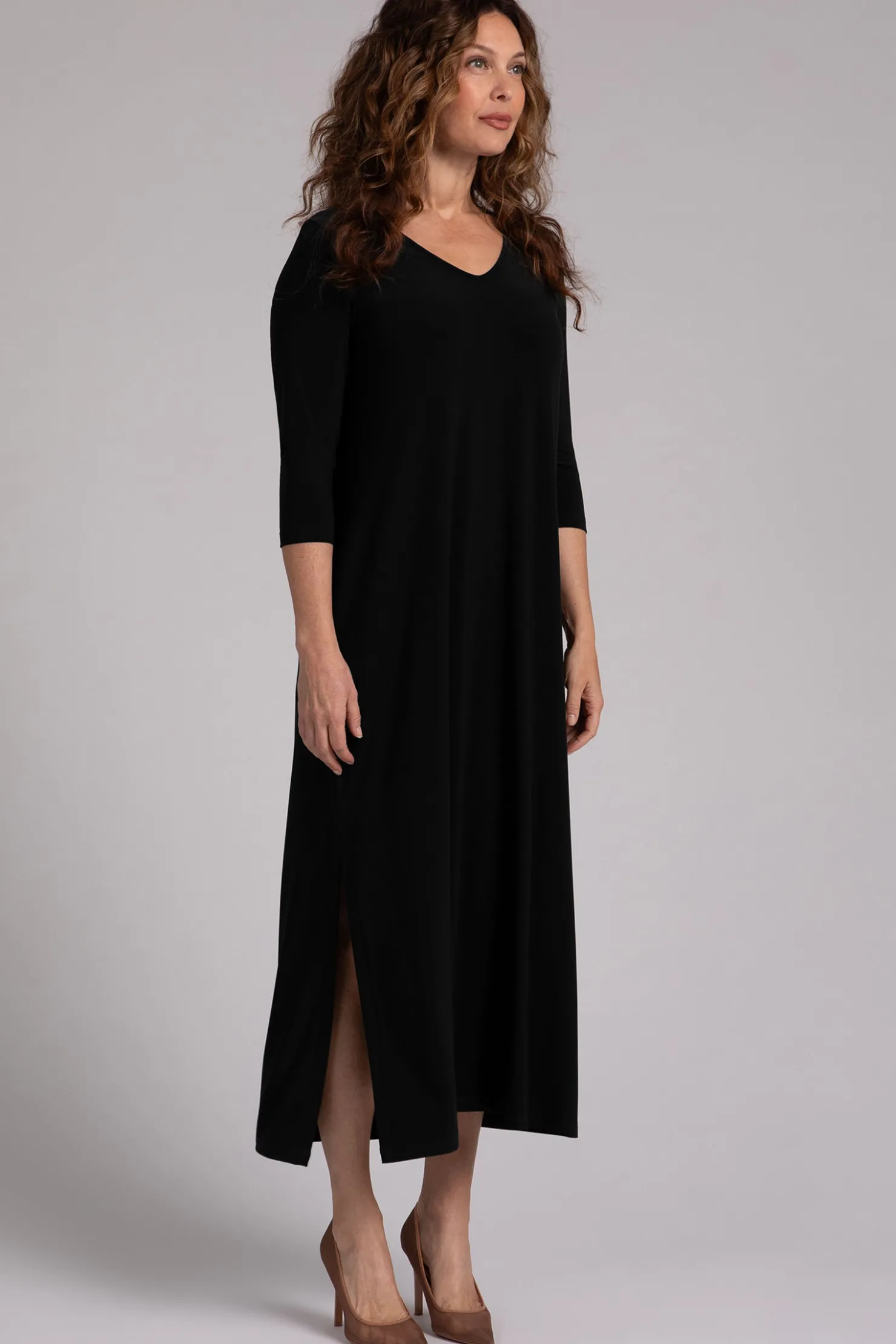 Sympli Dresses>V-Neck Slit Dress Black